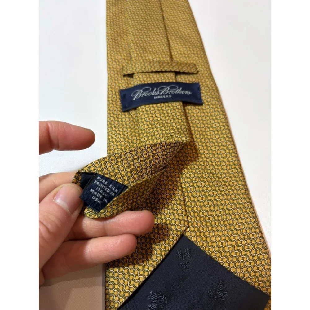 Brooks Brothers Makers Gold Silk Tie USA Geometric Classic Preppy